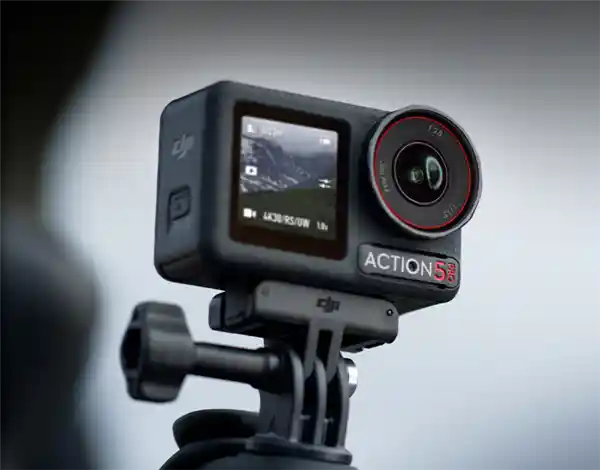 大疆Osmo Action 5 Pro：4K/60fps超级夜景表现全面升级!