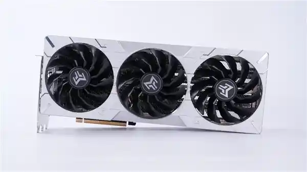 SUNO AI音乐平台全新V4版本震撼上线