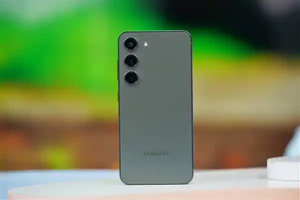 三星Galaxy S25 Slim惊艳亮相：2亿像素主摄 爆款配置再升级