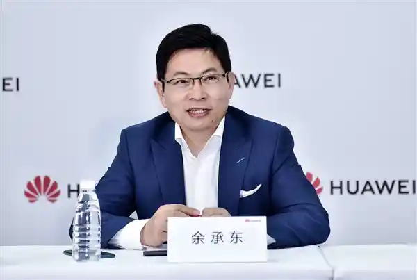 供应链惊喜！主流旗舰机涨价，Mate 70保持稳定