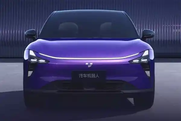车机流量与智驾功能兼得，极越发布用户热议问题