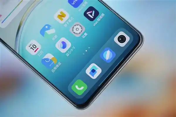清新美背，vivo Y300全方位解读