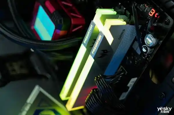 全新搭档！宏碁掠夺者炫光星舰DDR5 6000 C28内存助力锐龙9000系性能飞跃