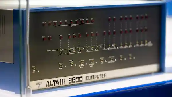 里程碑！Intel 8080诞生50周年：开启通用微处理器时代
