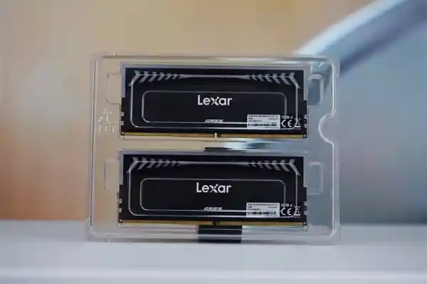 雷克沙ARES RGB DDR5-6400 C30内存：让您的游戏体验升级为发烧级！