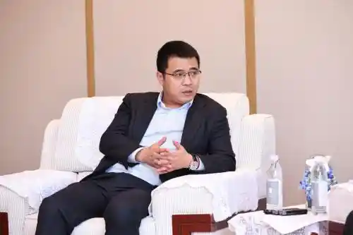 揭秘华为最新黑科技：车载光技术大揭秘