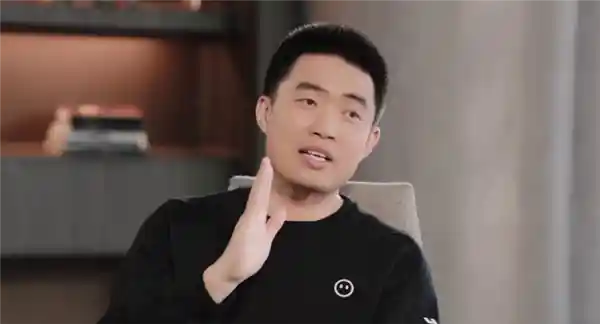 李想：大学并非唯一，社会路上无遗憾