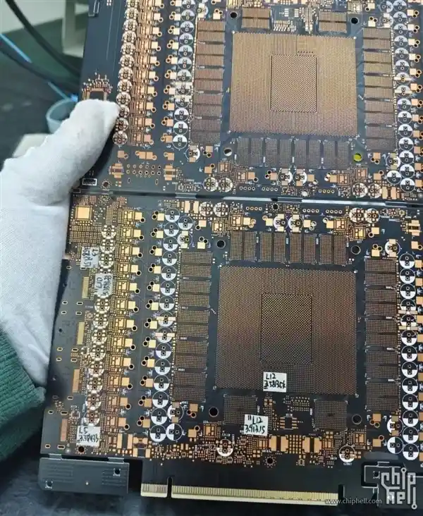 【震撼！RTX 5090公版16+6+7相供电和14层PCB曝光】