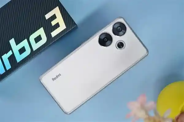 红米Turbo 4：新一代机身设计揭秘，玻璃与金属碰撞带来全新感受