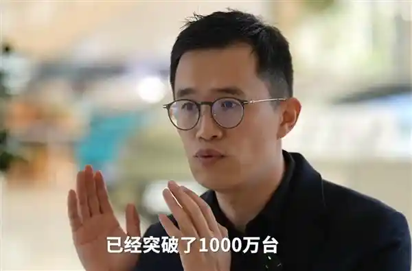 红米成为国内最畅销的2K屏手机品牌，央视报道！