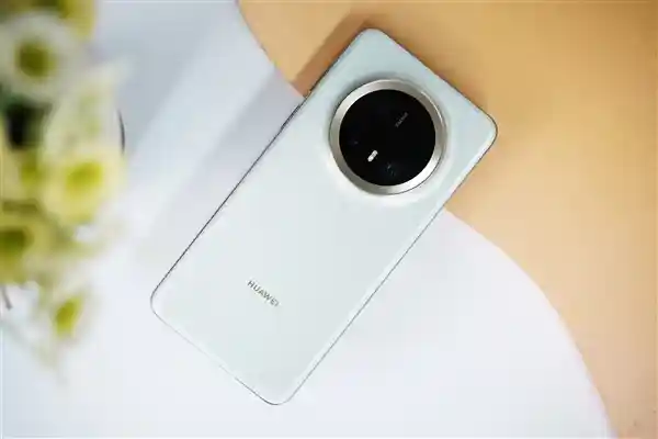 华为Mate 70：国产科技巅峰，制程差异不影响用户体验