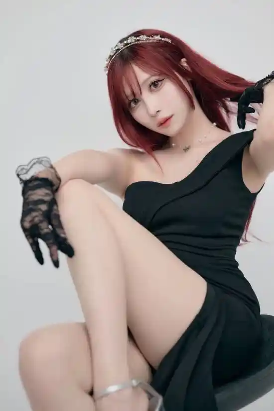 神秘力量涌动！樱花妹《鸣潮》椿COS引发热议