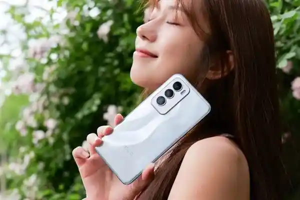 Live图新玩法揭秘：华为Mate70用户和安卓粉丝都惊叹不已