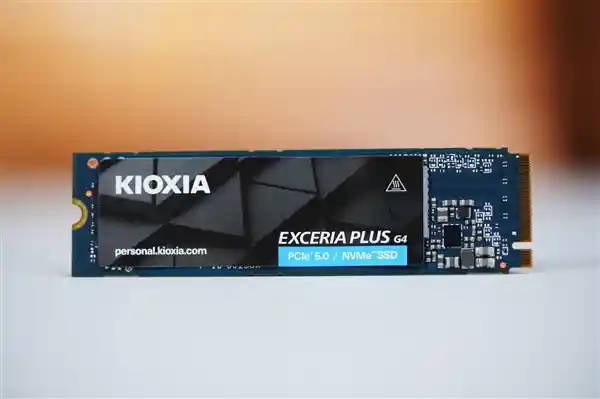 全新铠侠EXCERIA PLUS G4 1TB SSD震撼登场，极速传输率高达10000MB/s！