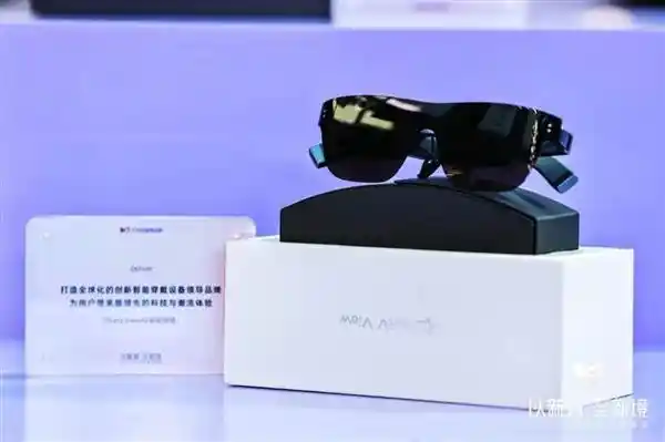 星纪魅族 StarV 荣膺「天猫新潮引力奖」，引领时尚潮流