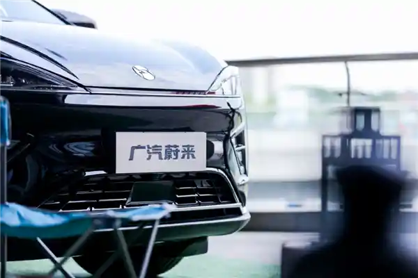 广汽华，谱写新篇章：再造新品牌，收拾残局