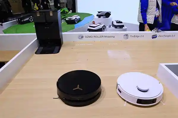 科沃斯CES2025揭晓惊艳创新：智能滚筒活水洗地机器人助力家庭清洁