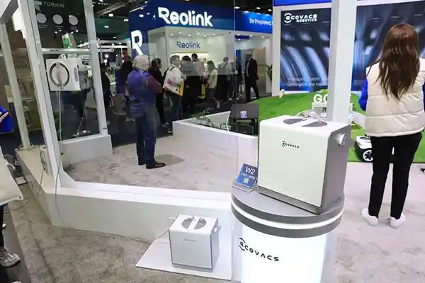 科沃斯CES2025揭晓惊艳创新：智能滚筒活水洗地机器人助力家庭清洁