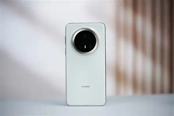 2024年中国手机市场大热：vivo夺冠，华为逆袭超越苹果，惊现唯一大涨