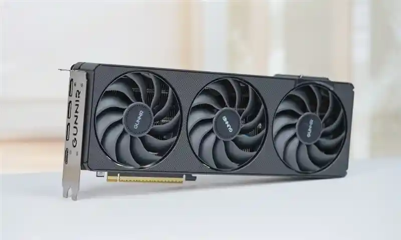 蓝戟锐炫B570 Photon 10GB评测出炉：1949元高性价比之选，规格缩水但特性满满