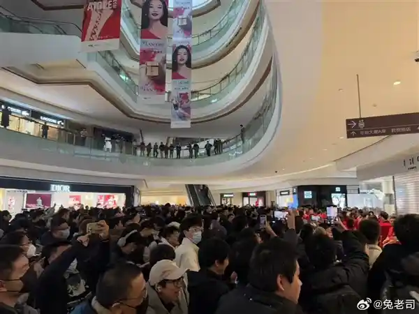 合肥万象城迎来Apple Store首店开业盛典