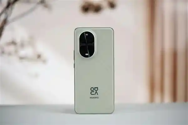 华为nova 13系列：卫星通信功能助力全球通讯新体验