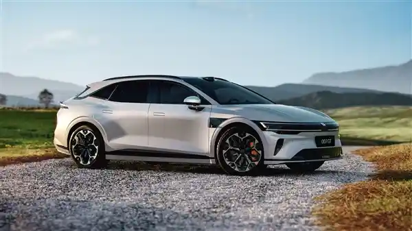 极氪007GT：年轻人的首选！猎装新品曝光，性能炸裂或20万起步