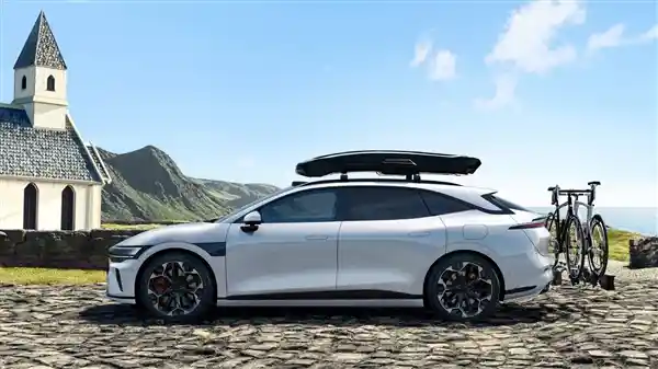 极氪007GT：年轻人的首选！猎装新品曝光，性能炸裂或20万起步