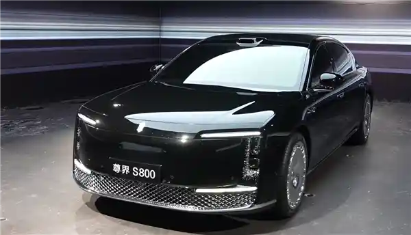 中国企业家都值得拥有的尊贵座驾：胡润盛赞尊界S800太太太尊