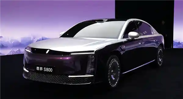 中国企业家都值得拥有的尊贵座驾：胡润盛赞尊界S800太太太尊