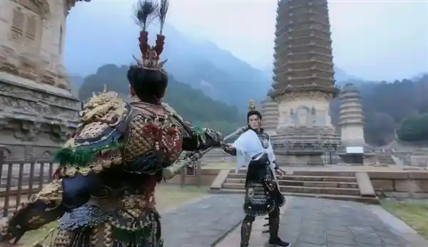 《现实版悟空VS二郎神：超级大乱斗！》