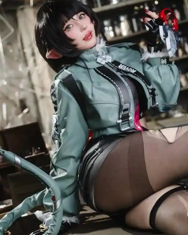 《绝区零》Cosplay火辣来袭！日本美女惊艳亮相，颜值身材堪比原作！