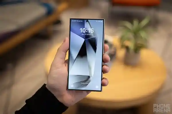 三星Galaxy S26 Ultra震撼登场：全新魔改OLED屏幕亮度更高更省电