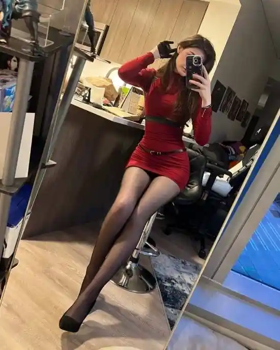 实力女神！《漫威争锋》隐形女Cosplay模特曝光，完美还原经典角色！