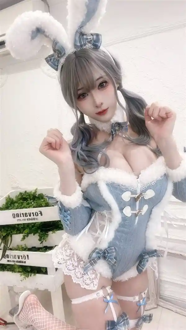 《星刃》女主伊芙 Cosplay 美若仙女，惊艳再现！