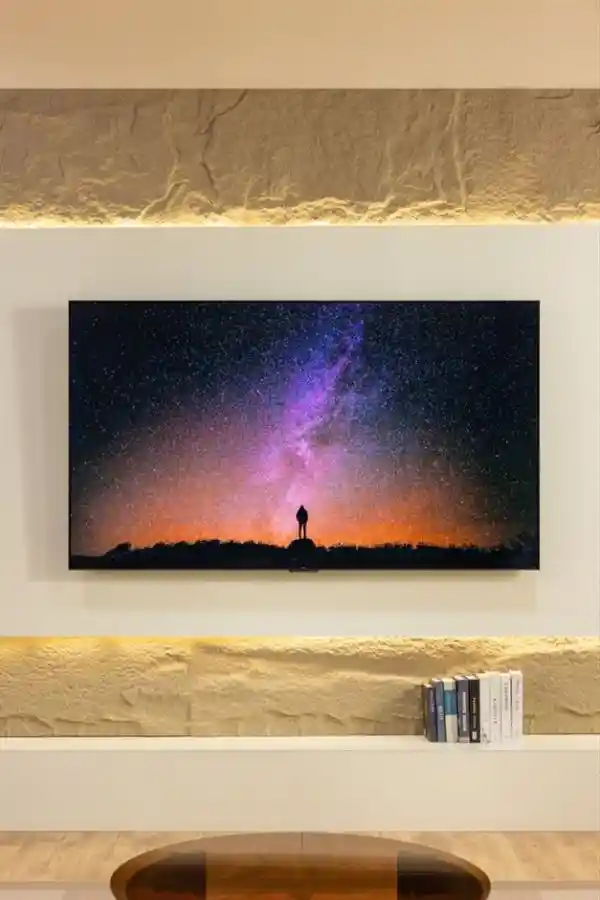 TCL MiniLED电视引领画质革新，万象分区技术助力再登高峰