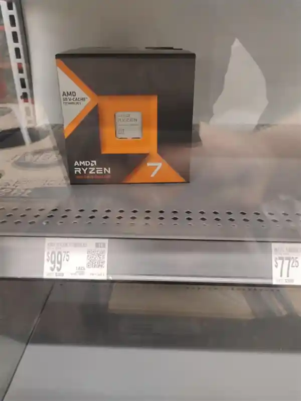 AMD锐龙7 7800X3D狂降至700元，比14600K更香！