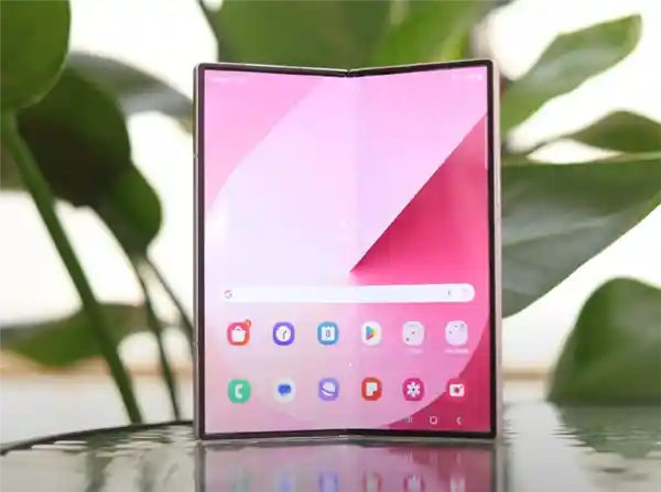 三星Galaxy Z Fold7折叠手机专利曝光：全面抗冲击设计惊艳亮相