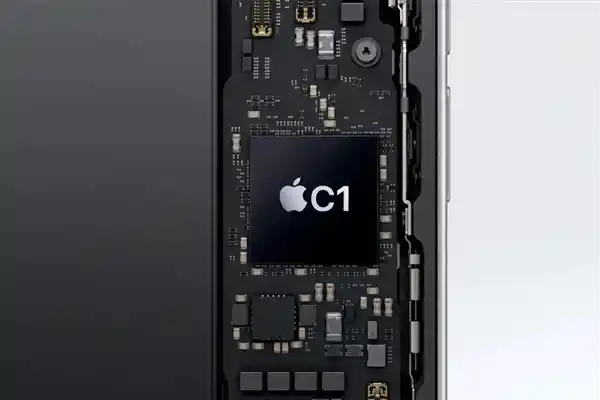 iPhone 16e震撼登场：苹果如何在销量与利润间舞动平衡术？