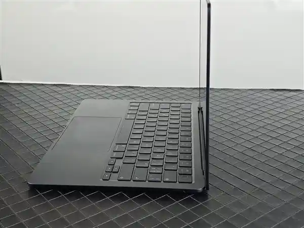 探秘MacBook与Windows的差异：三个月使用体验全揭秘