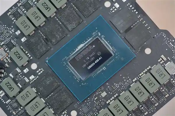 独家：美国RTX 5090/5080显卡售价上涨！厂商宣布不足就调涨价格